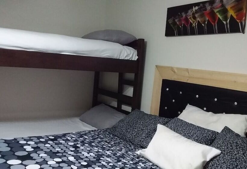 Hostal El Aromo Pensión A Empresas