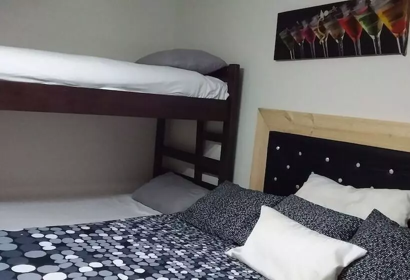 Hostal El Aromo Pensión A Empresas