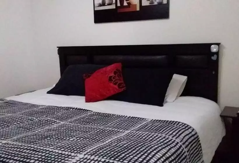 Hostal El Aromo Pensión A Empresas