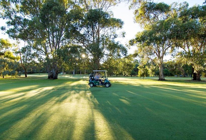 אתר נופש Big4 Deniliquin Holiday Park