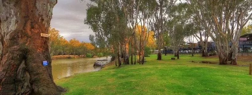 リゾートホテル Big4 Deniliquin Holiday Park