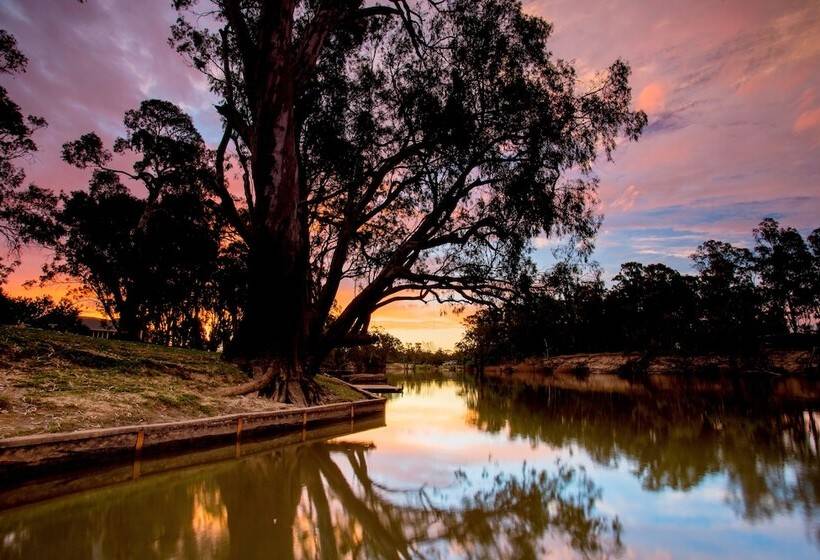 אתר נופש Big4 Deniliquin Holiday Park