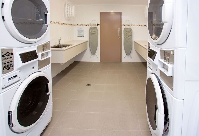 אתר נופש Big4 Deniliquin Holiday Park