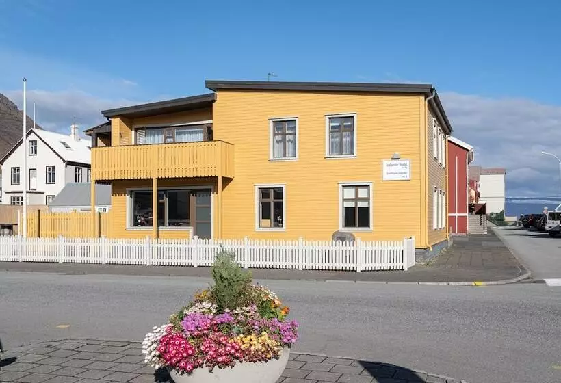 ísafjordur Hostel