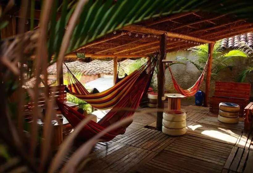 Traveler Hostel