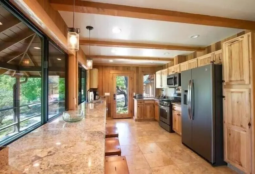 Yosemite Scenic Wonders Sierra Base 2b