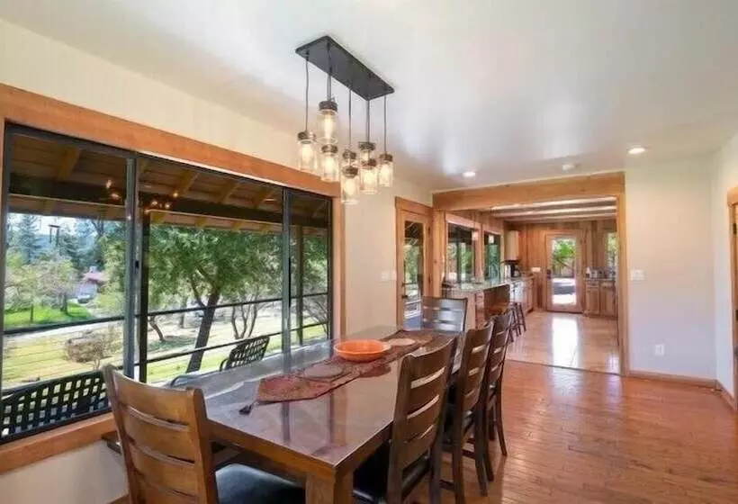 Yosemite Scenic Wonders Sierra Base 2b