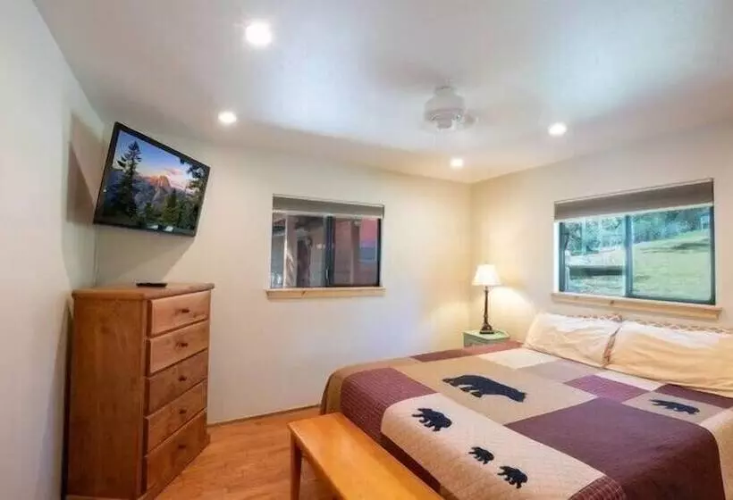 Yosemite Scenic Wonders Sierra Base 2b