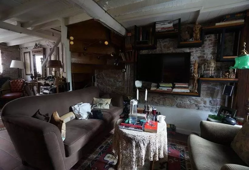 Retkeilymaja A Butik Konaklama