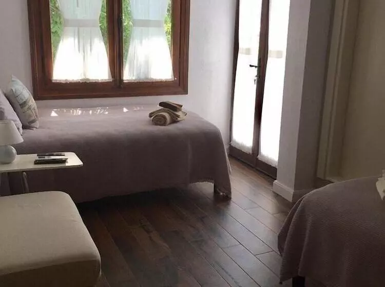 Retkeilymaja A Butik Konaklama