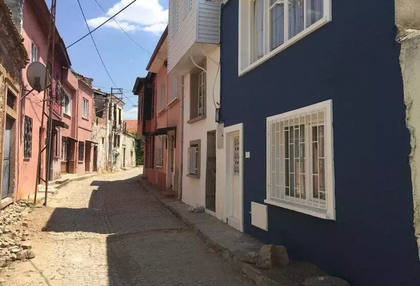 Retkeilymaja A Butik Konaklama