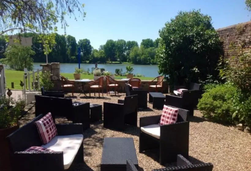 ベッドアンドブレックファースト Villa Aliénor