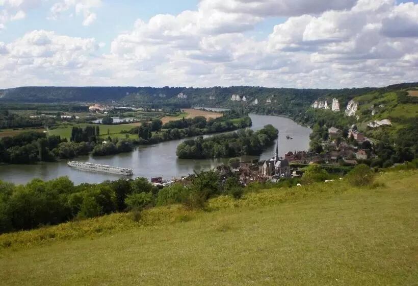 ベッドアンドブレックファースト Villa Aliénor