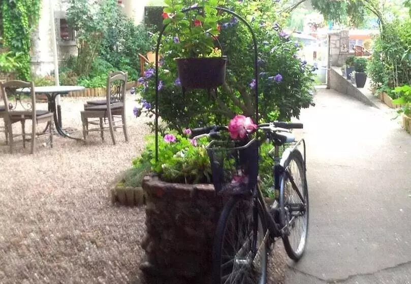 ベッドアンドブレックファースト Villa Aliénor