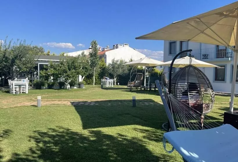 Cali̇sto 17 Buti̇k Otel
