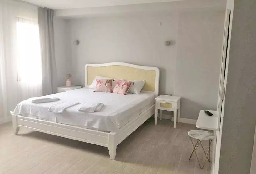 Cali̇sto 17 Buti̇k Otel