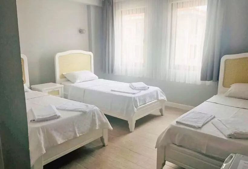 Cali̇sto 17 Buti̇k Otel