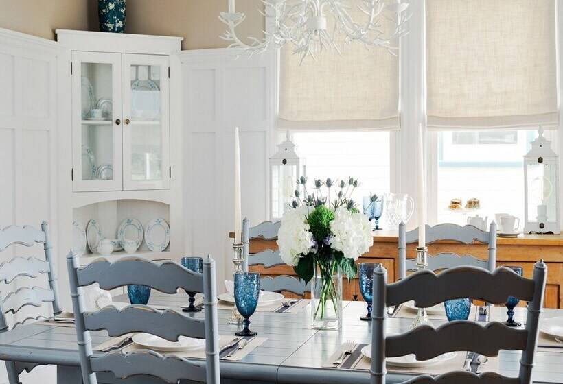 East Bay Bed & Breakfast