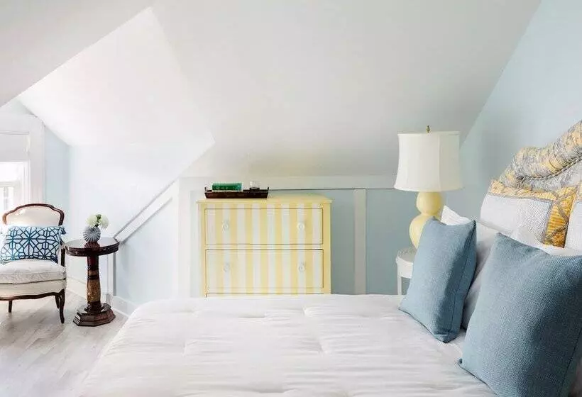 East Bay Bed & Breakfast