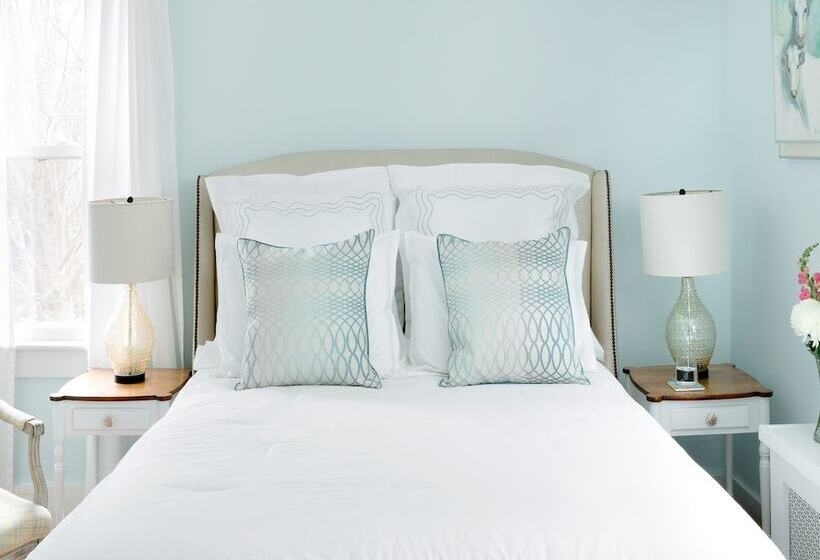 East Bay Bed & Breakfast