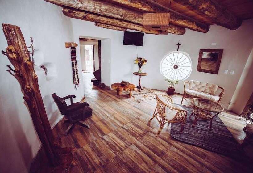 Hostal Refugio Capullos De Luna