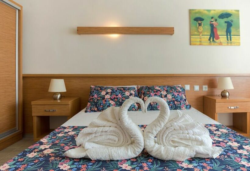 בית מלון כפרי Aqua Nina