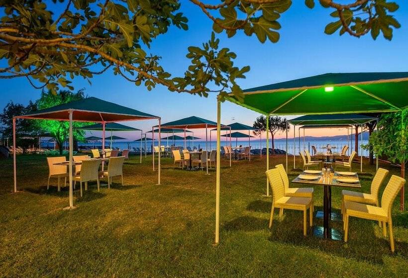 בית מלון כפרי Aqua Nina