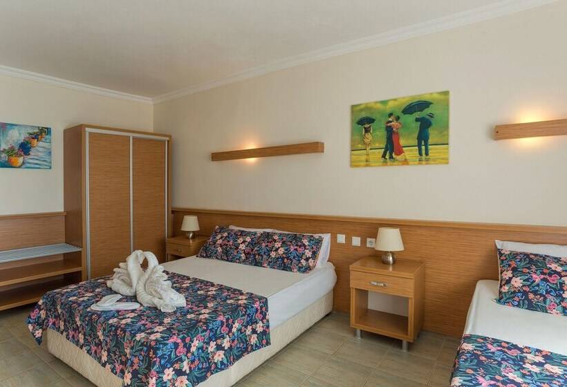 בית מלון כפרי Aqua Nina