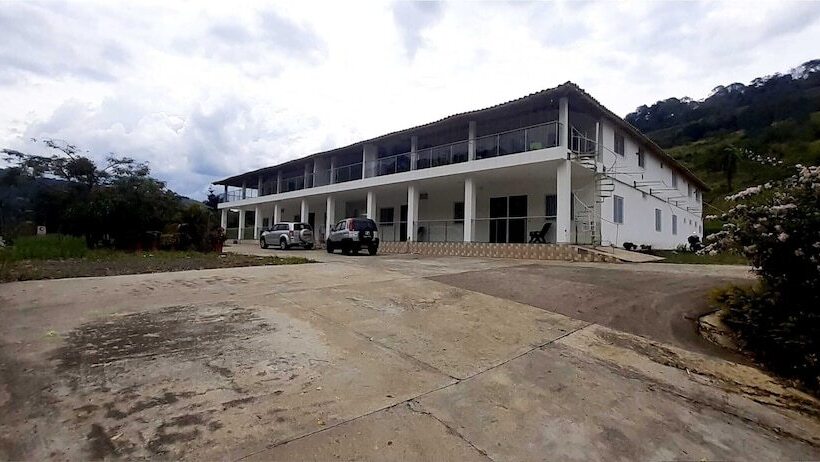 ホテル Campestre Villa Sandra