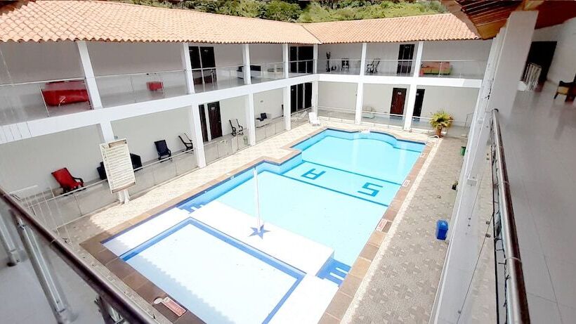 ホテル Campestre Villa Sandra