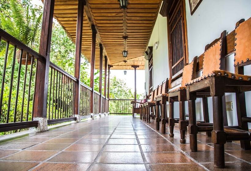 هتل Delirio Campestre