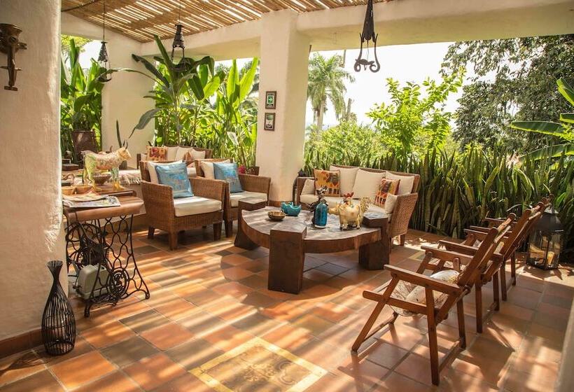 هتل Delirio Campestre