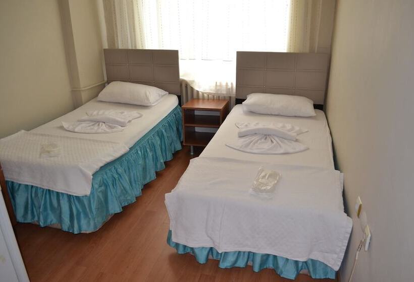 酒店 Damla Pansiyon