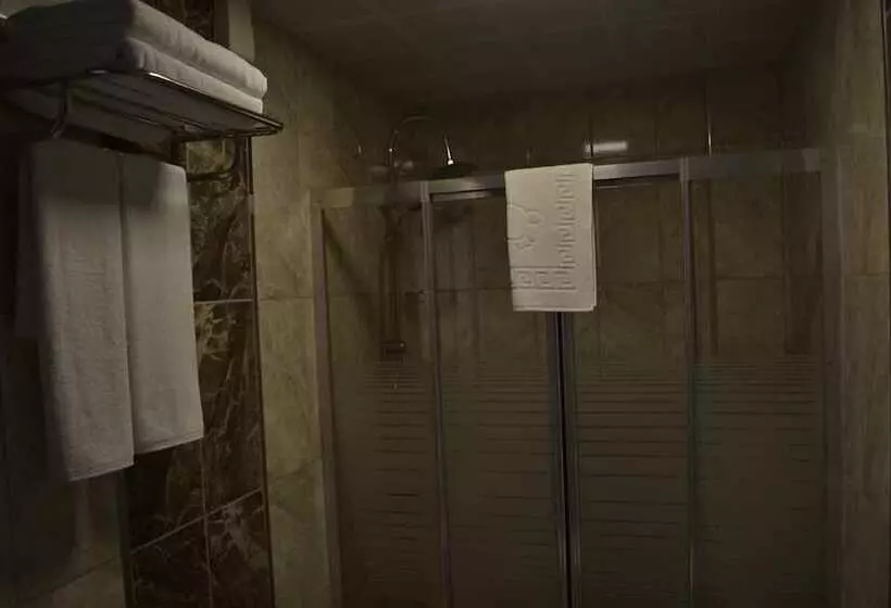 Hotelli Divrigi Kosk