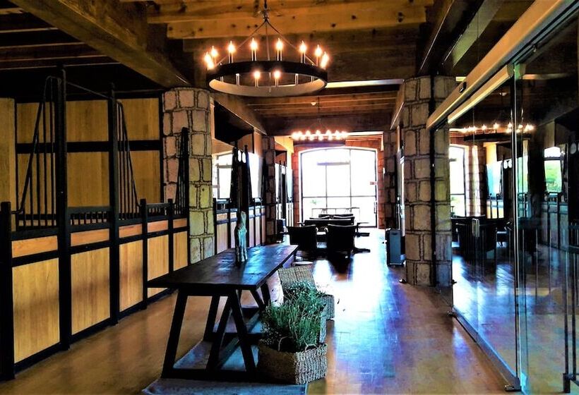 Otel Hacienda Tovares Resort Ecuestre & Spa