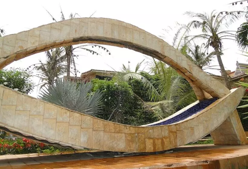 Iris Hotel Ressort Space Et Resort