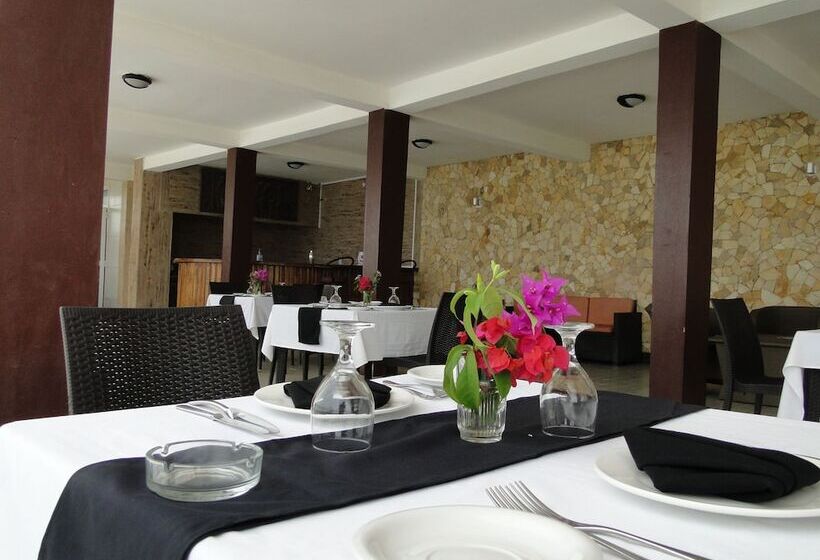 Iris Hotel Ressort Space Et Resort