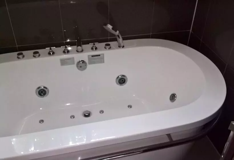 Iris Hotel Ressort Space Et Resort