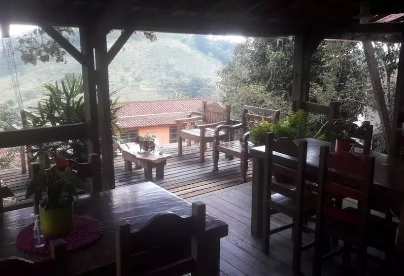 Hotelli Pousada Janela Do Céu