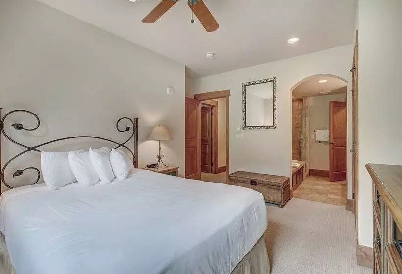 هتل Premier 3 Bedroom Ski In, Ski Out Lone Eagle Condo With The Best Access To Skiing In Keystone