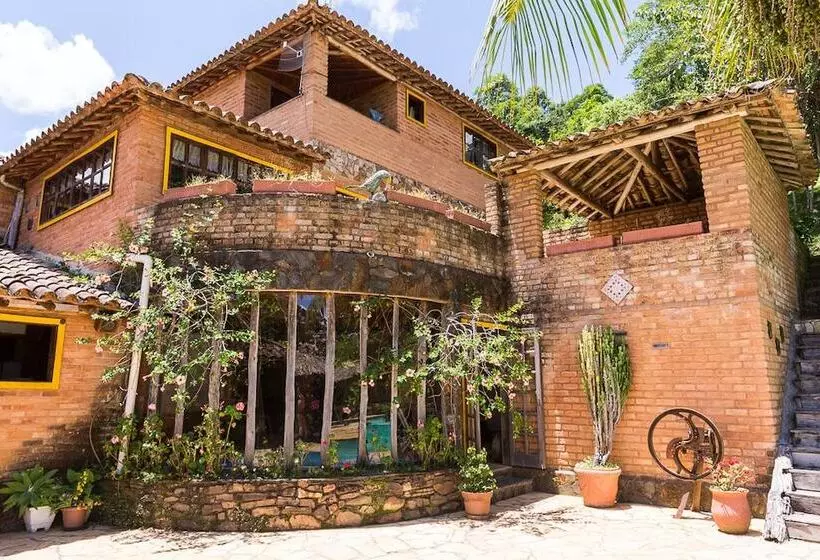 ホテル Repousada Chalés