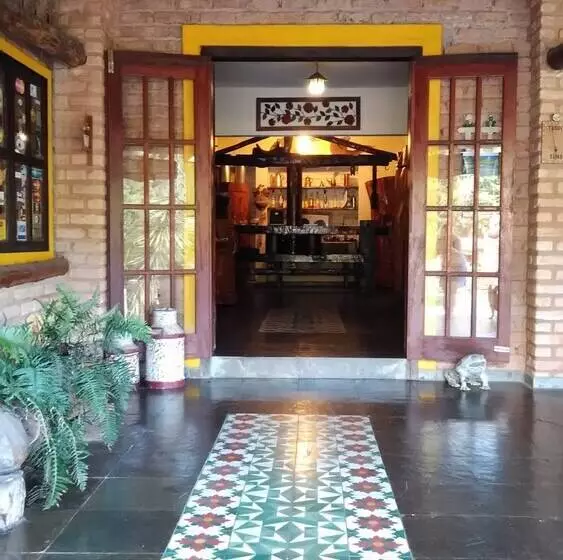 ホテル Repousada Chalés