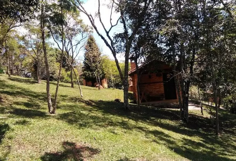 ホテル Repousada Chalés