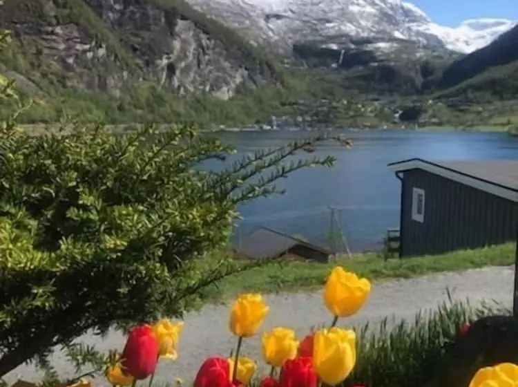 Hotelli Solhaug Camping