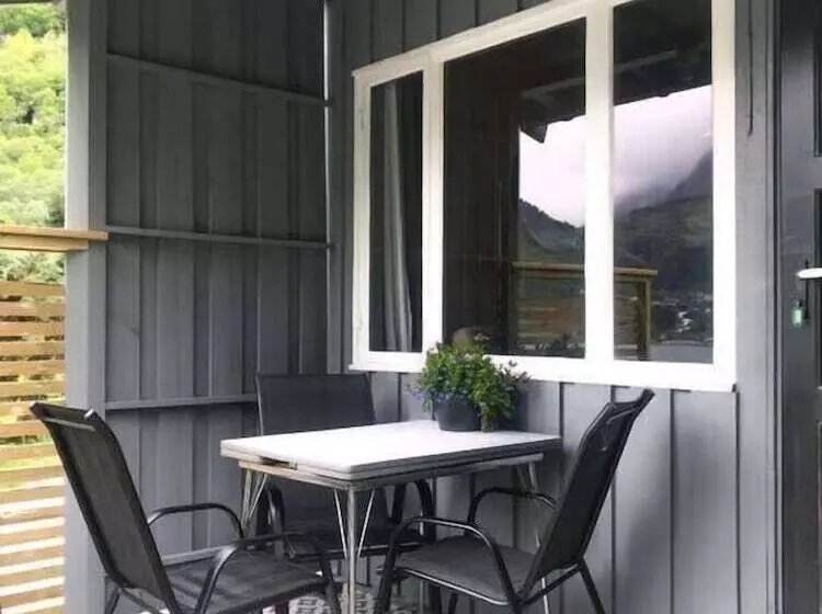 Hotelli Solhaug Camping