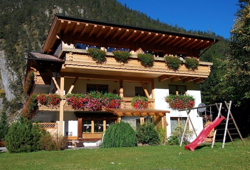 Hotell Zirbennest Martha