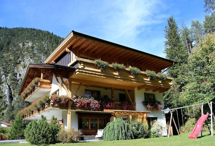 Hotell Zirbennest Martha