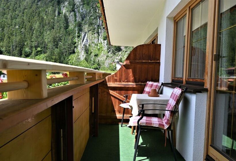 Hotell Zirbennest Martha