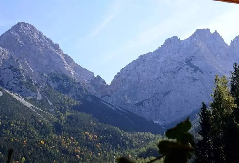 Hotelli Zirbennest Martha