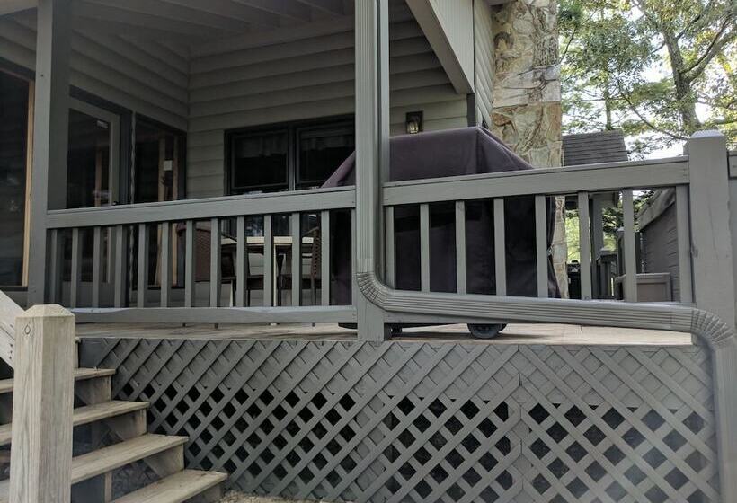 Mountain Rivers Lodge